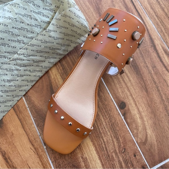 NIB Kelsi Dagger Brooklyn Sabrina Studded Vegan Leather Sandals Size 7.5 - Picture 3 of 13